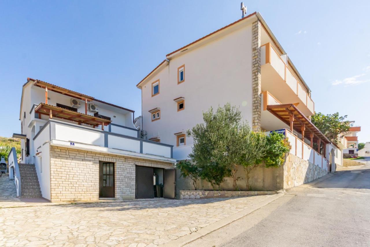 Ferienwohnung Kob Orog Good Location With Sea Views And Modern Decor Metajna Exterior foto