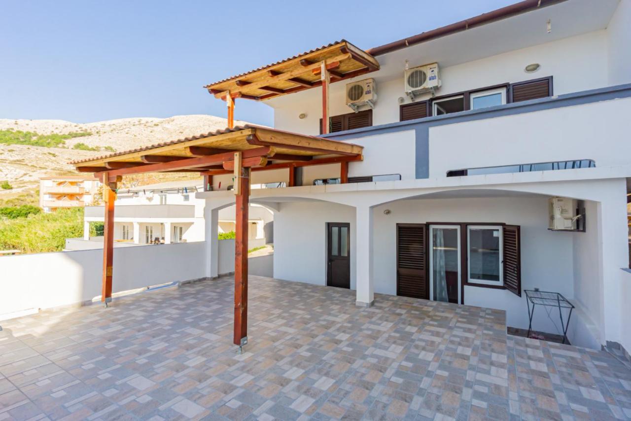 Ferienwohnung Kob Orog Good Location With Sea Views And Modern Decor Metajna Exterior foto